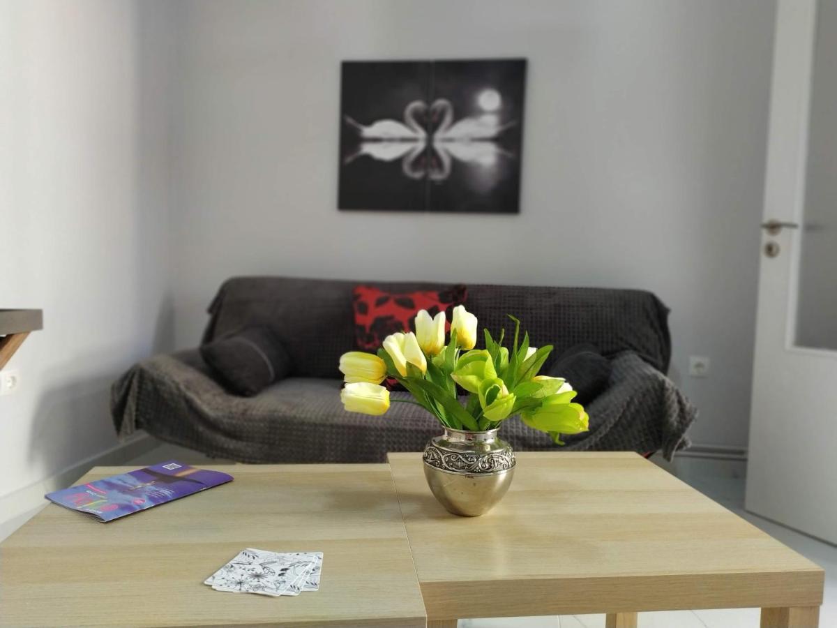 Sunday Apartment Chania 2B Bagian luar foto